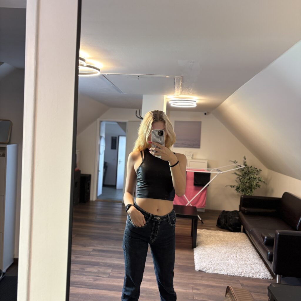 Jesie rose - Fotografie 3